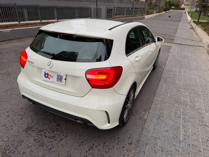 MERCEDES-BENZ A200 BLUEEFFICIENCY 2016