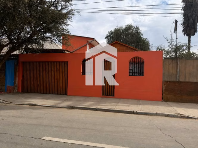 Venta de excelente casa para inversión cerca a UDA y Alameda