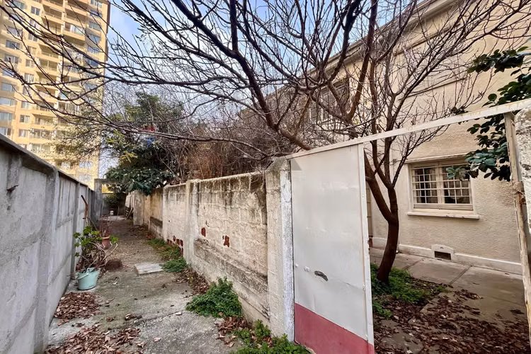 Gran casa a pasos de la universidad santa maría - Imagen 18