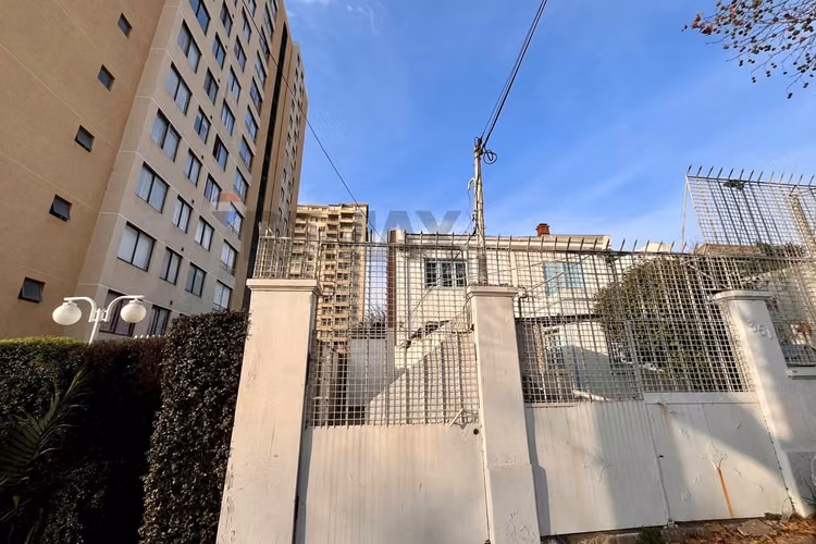 Gran casa a pasos de la universidad santa maría - Imagen 25