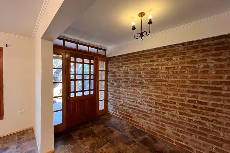 Se vende renovada casa en olmué