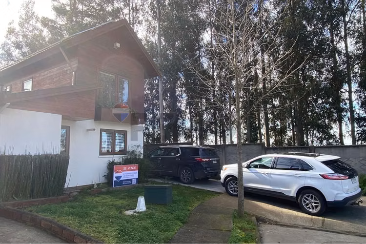 Casa remodelada con quincho, alto mirasur temuco