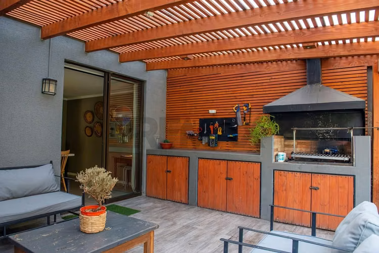 Casa remodelada en san carlos de apoquindo