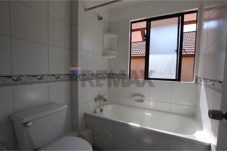 Venta de casa en ciudad satélite - maipú