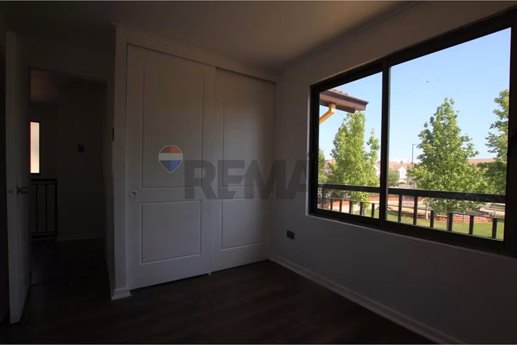 Venta de casa en ciudad satélite - maipú