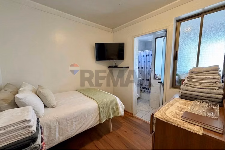 "amplia casa con segunda vivienda, en talagante"