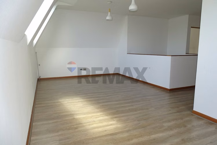 Casa en condominio en la reina alta 5d/4b
