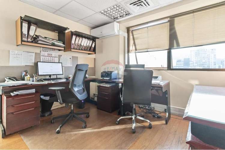 Oficina 95 m2 a pasos metro manuel montt - Imagen 12