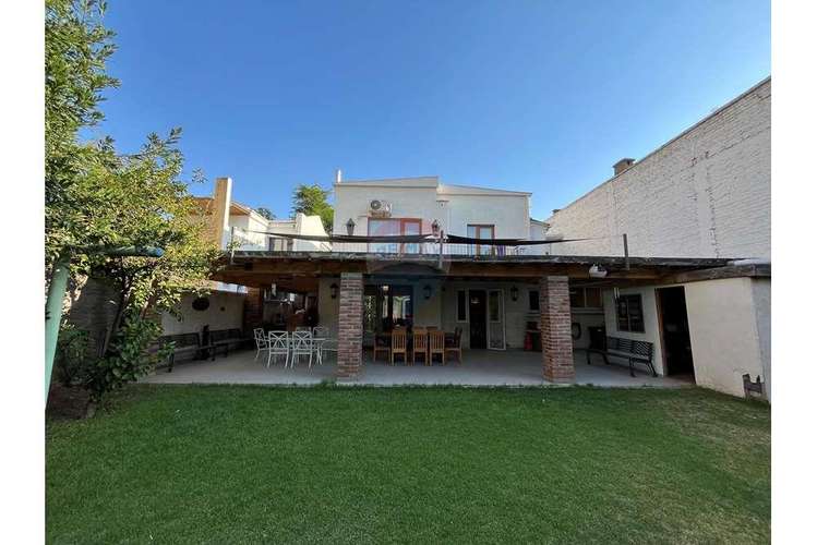 Casa 2 pisos 4d+4b, 4 terrazas+patio. ñuñoa