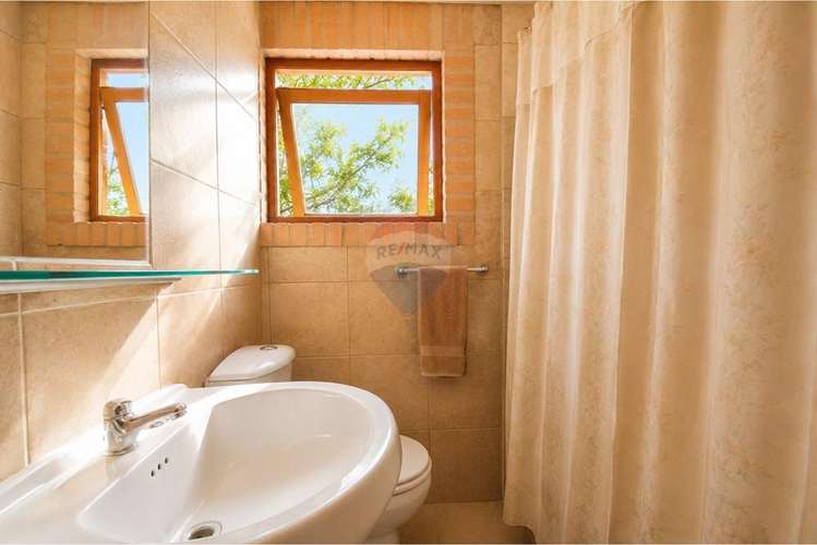 Gran oportunidad, para remodelar - Imagen 13