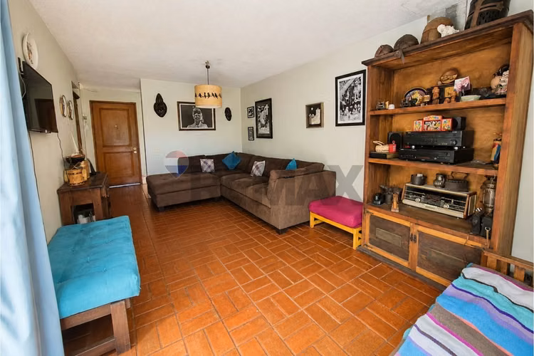 Casa 4d 2b con amplio patio en peñalolén