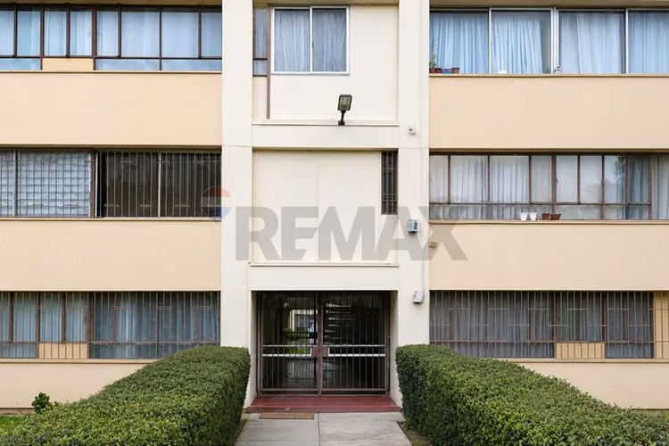 Venta departamento macul metro
