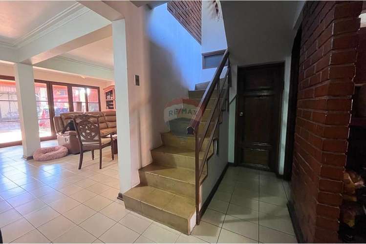 Casa, 5h, 2 baños y 1/2  yungay - Imagen 18