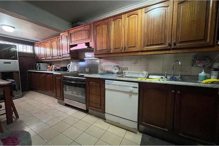 Casa, 5h, 2 baños y 1/2  yungay - Imagen 11