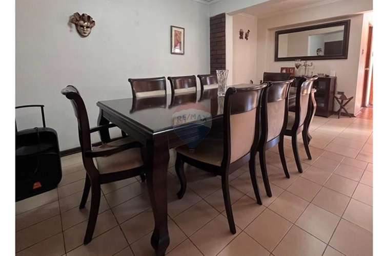Casa, 5h, 2 baños y 1/2  yungay - Imagen 3