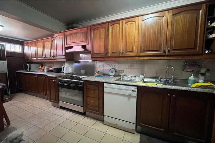 Casa, 5h, 2 baños y 1/2  yungay - Imagen 7
