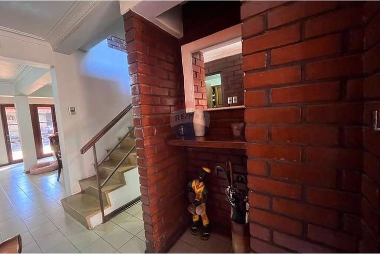 Casa, 5h, 2 baños y 1/2  yungay - Imagen 17