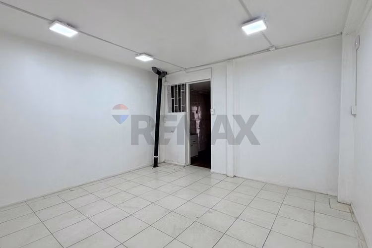 Arriendo local para farmacia independencia
