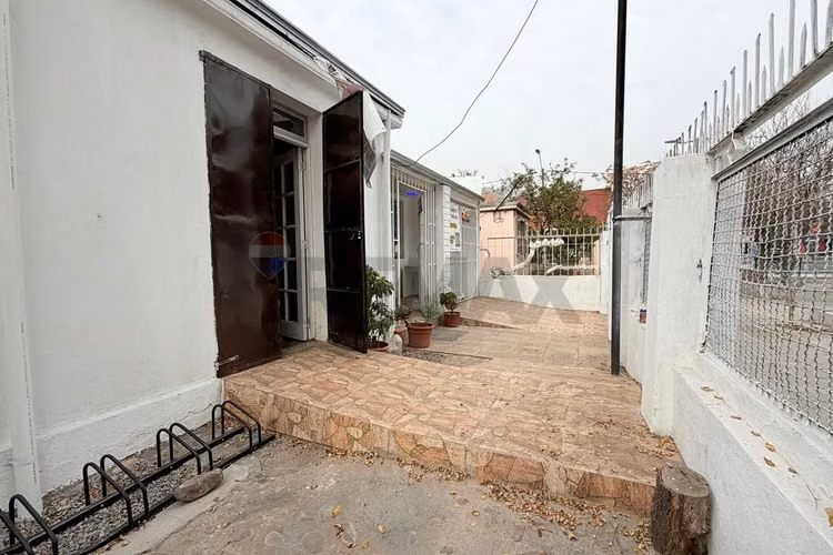 Arriendo local para farmacia independencia