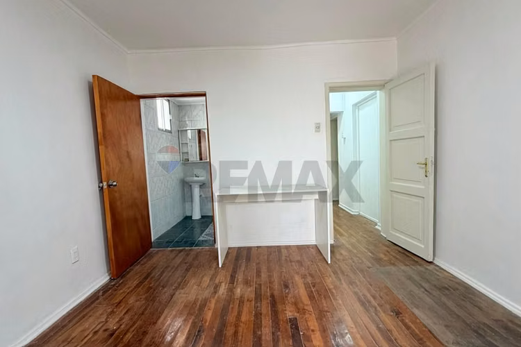 Arriendo local para farmacia independencia