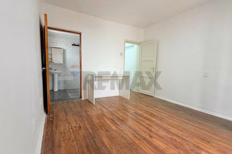 Arriendo local para farmacia independencia
