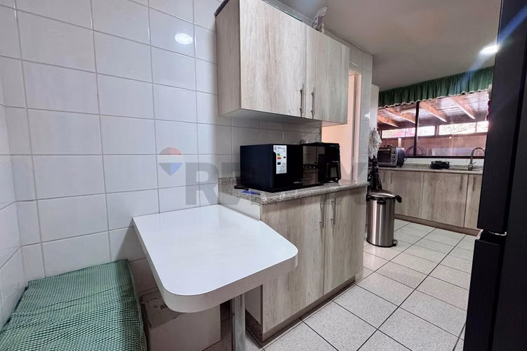 Excelente y linda casa 5 dorm en condominio - Imagen 11