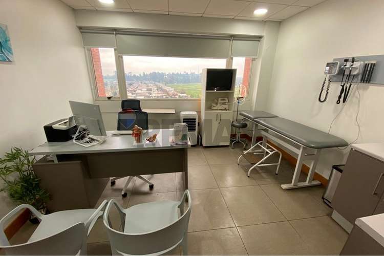 Se vende oficina consulta medica - Imagen 3