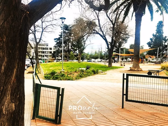 Sitio en venta en La Reina para desarrollo inmobiliario
