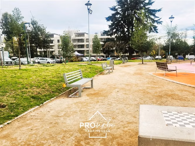 Sitio en venta en La Reina para desarrollo inmobiliario