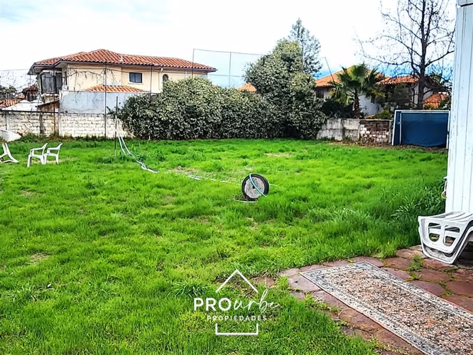 Sitio en venta en La Reina para desarrollo inmobiliario