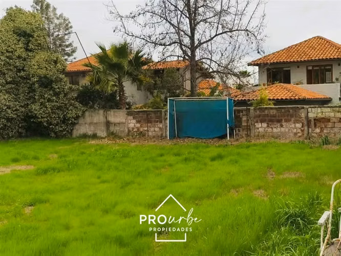 Sitio en venta en La Reina para desarrollo inmobiliario