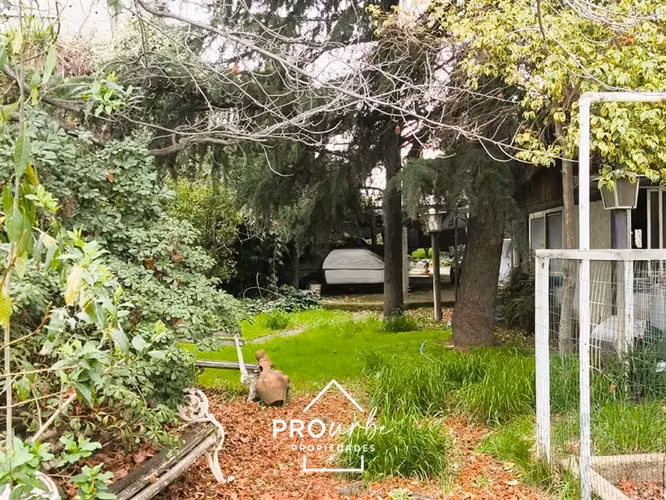 Sitio en venta en La Reina para desarrollo inmobiliario