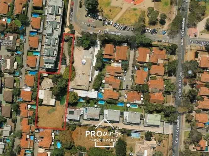 Sitio en venta en La Reina para desarrollo inmobiliario