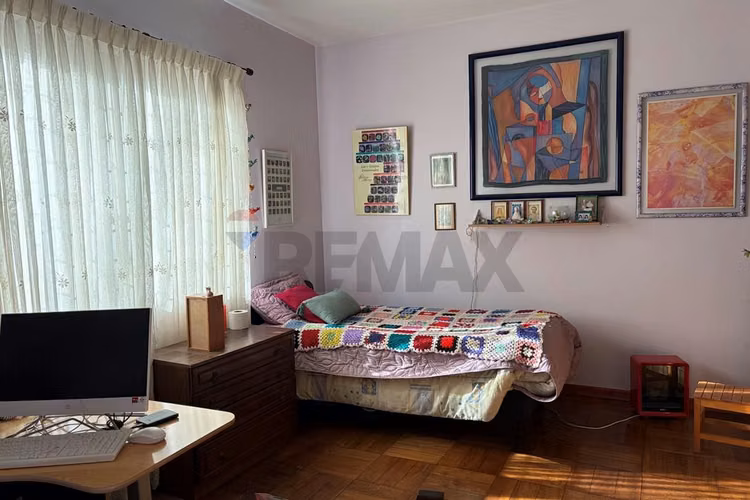 Excelente casa a pasos del metro republica - Imagen 16