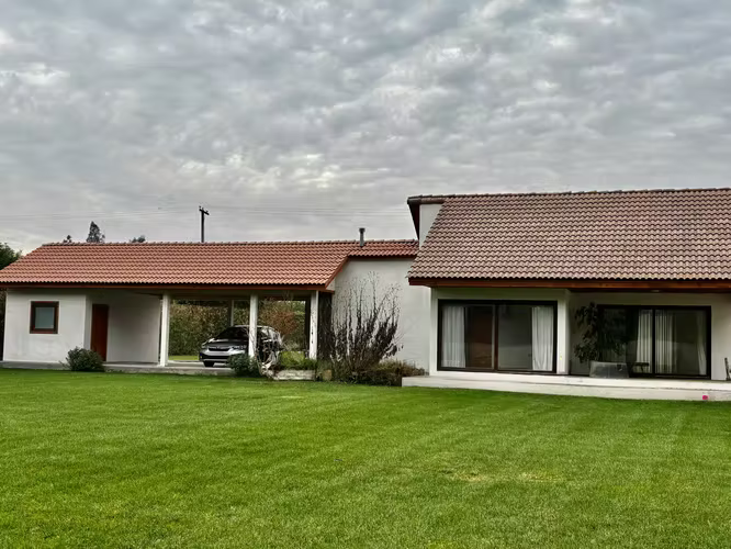 PRECIOSA CASA EN PARCELA DENTRO DE SEGURO CONDOMINIO