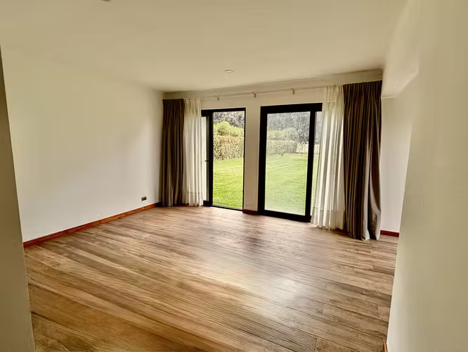 PRECIOSA CASA EN PARCELA DENTRO DE SEGURO CONDOMINIO