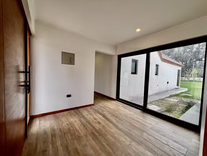 PRECIOSA CASA EN PARCELA DENTRO DE SEGURO CONDOMINIO