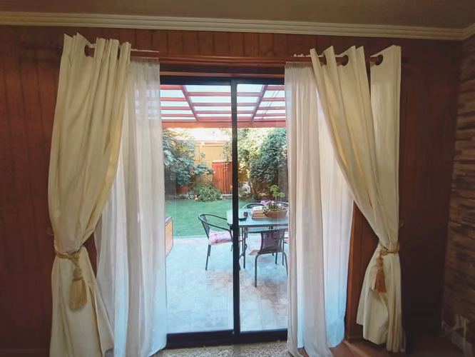 VENTA CASA 4 HAB ESTC PATIO CONECTIVIDAD