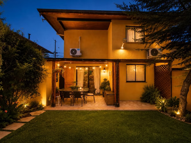 VENTA CASA 4 HAB ESTC PATIO CONECTIVIDAD