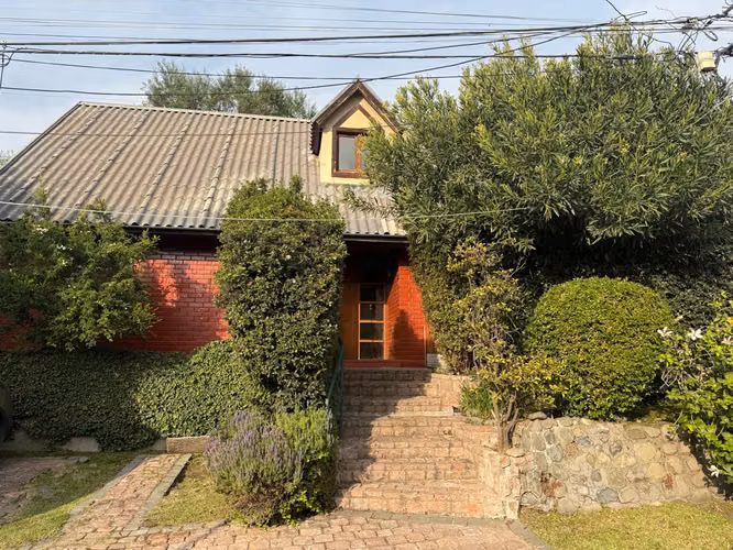 BONITA CASA EN CONDOMINIO SEGURO GRANDES ÁREAS VERDES