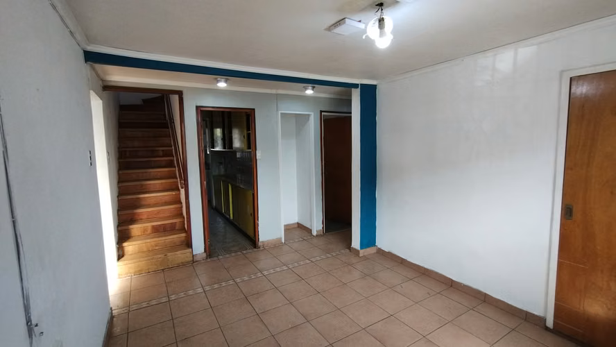VENTA CASA 6D, 3B EN SECTOR RESIDENCIAL Y SEGURO, 2 PISOS