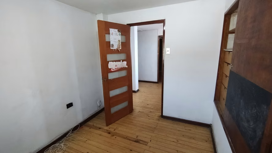VENTA CASA 6D, 3B EN SECTOR RESIDENCIAL Y SEGURO, 2 PISOS