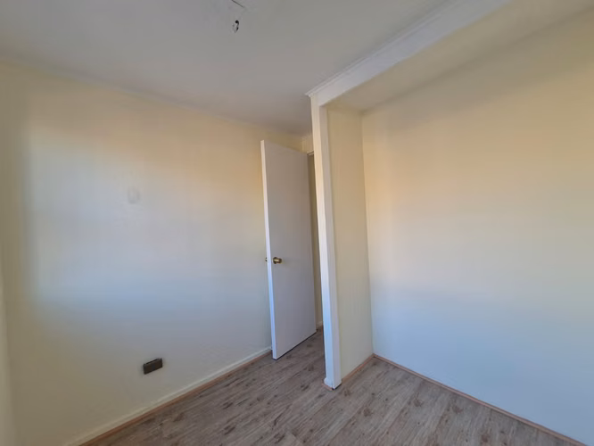 RECIÉN RENOVADA 4 DORMITORIOS 2 BAÑOS, BARRIO TRANQUILO