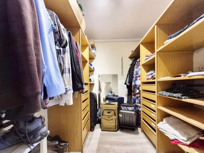 AMPLIO DEPTO SE VENDE EN EL GOLF 3 DORM 3 BAÑOS ESTC BODEGA - Imagen 24