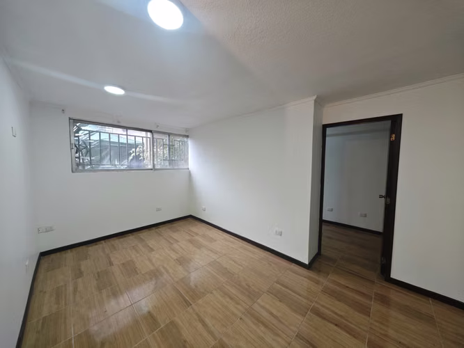 ARRIENDO DPRO 3 DOR 1 BAÑO 1 ESTACIONAMIENTO CALLE EJERCITO - Imagen 11