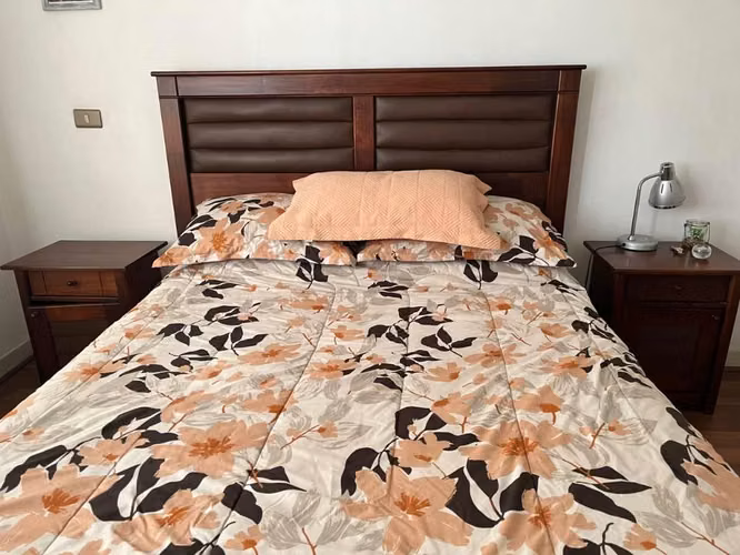 Cama Rosen 2P +respaldo +2 veladores