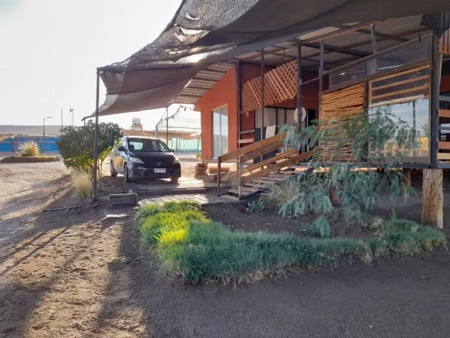 Venta de parcela con casa en Altos de Miraflores – Pica.