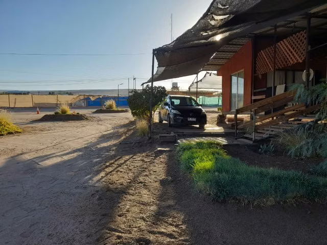 Venta de parcela con casa en Altos de Miraflores – Pica.