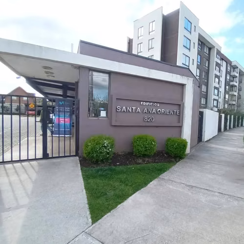 Arriendo lindo departamento NO Amoblado en Condominio