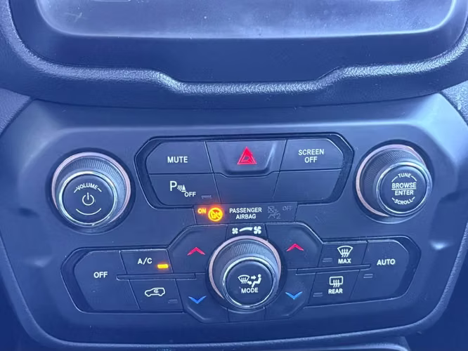 Jeep Renegade 1.8 SPORT LX MT 2019